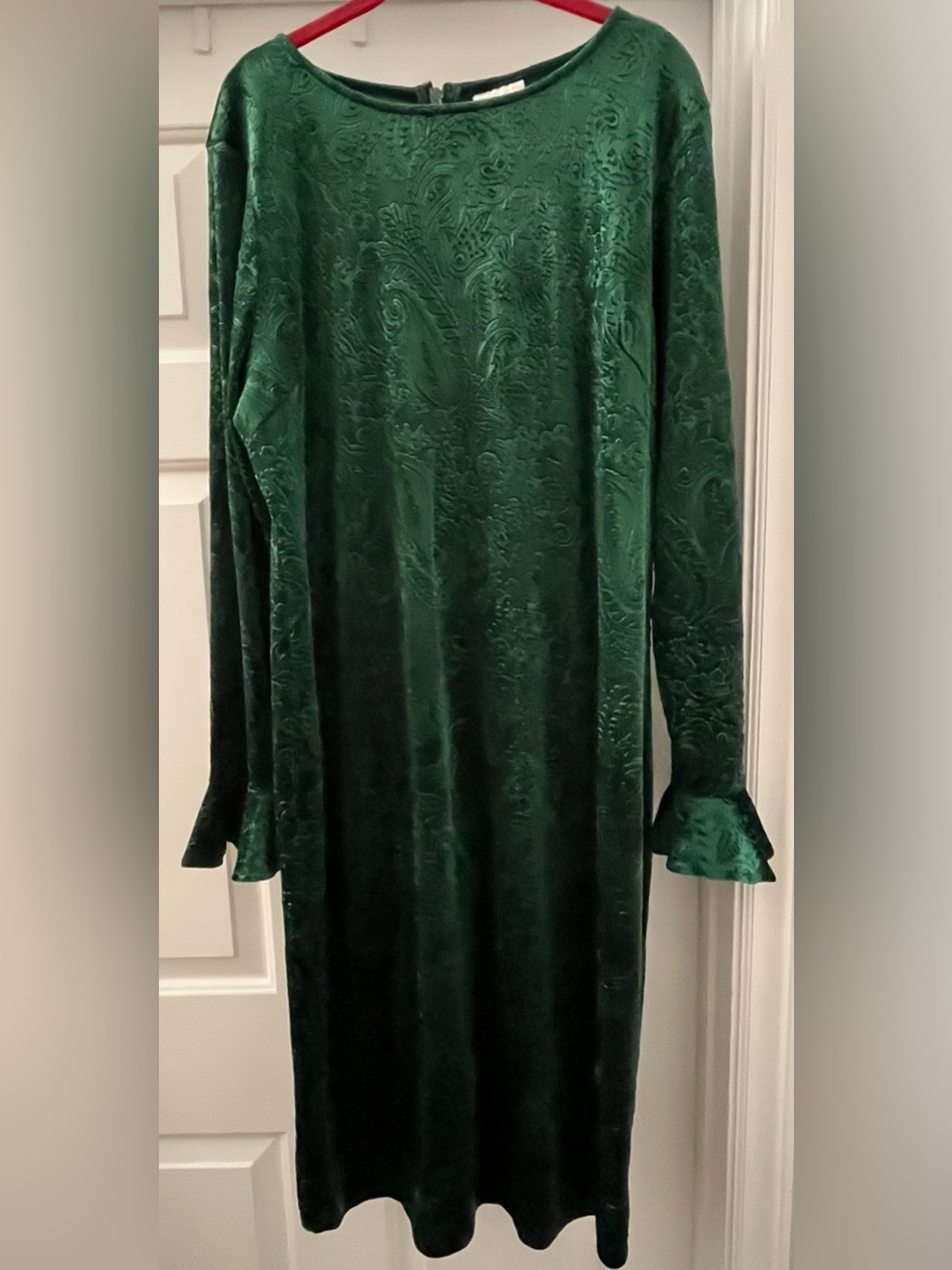 New York & Company Emerald Green Velvet Long Sleeve Dress